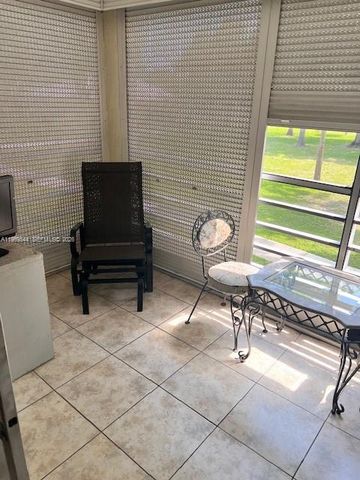 2998 NW 48th Ter 233, Lauderdale Lakes, FL 33313