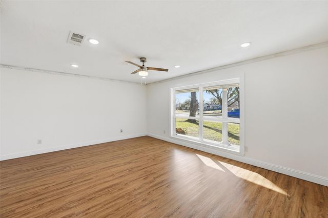 3301 Peachtree Lane, Pantego, TX 76013