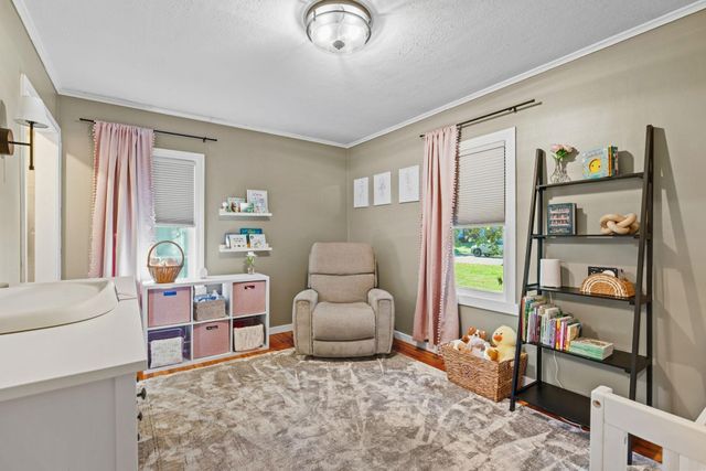 1197 Burke Avenue W, Roseville, MN 55113