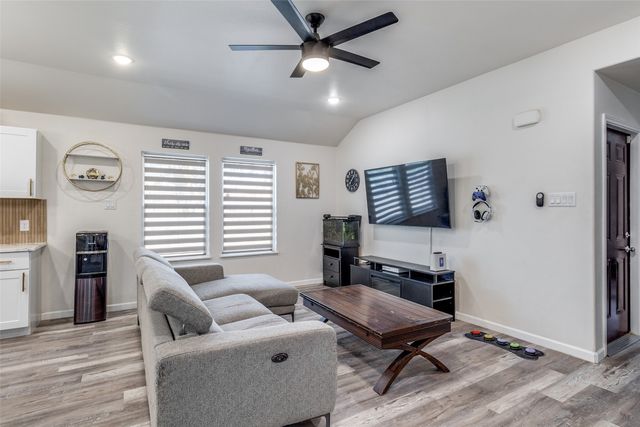 3223 Tuskegee Street, Dallas, TX 75215