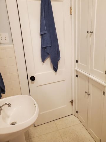 727 REAR Main St 1, Woburn, MA 01801
