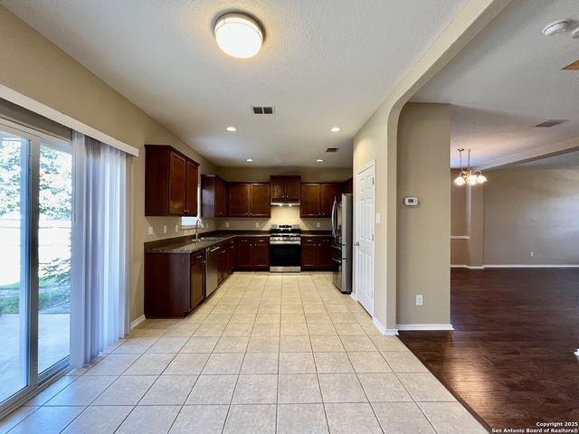 6811 Karnes Leaf, San Antonio, TX 78253