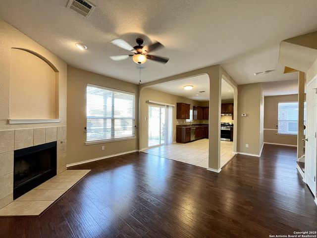 6811 Karnes Leaf, San Antonio, TX 78253