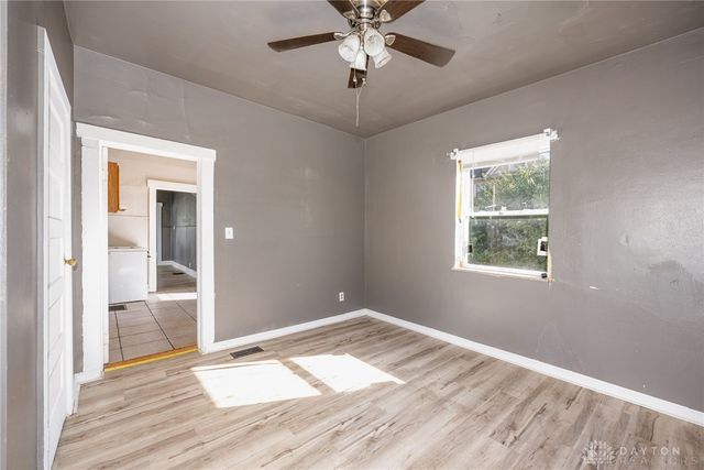 39 Pioneer Street, Dayton, OH 45405