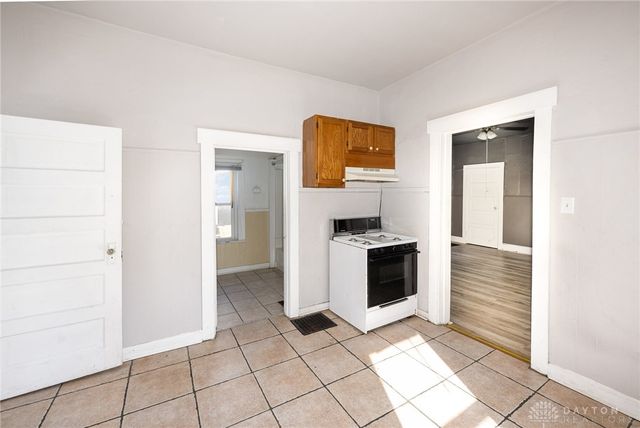 39 Pioneer Street, Dayton, OH 45405