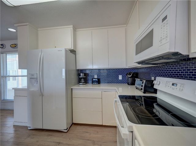 6877 State Highway 361 43, Port Aransas, TX 78373