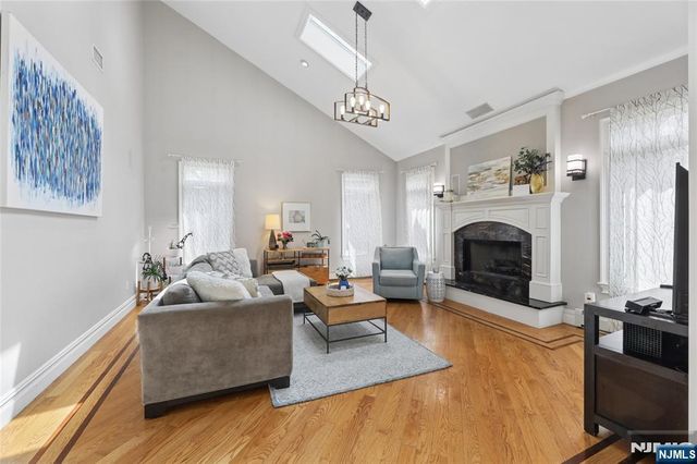 50 Hemlock Drive, Paramus, NJ 07652
