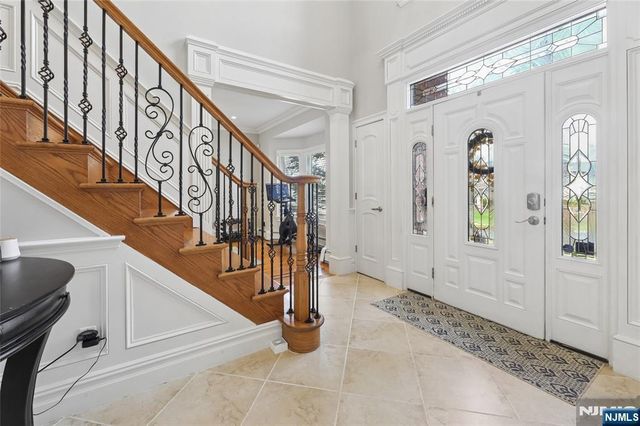 50 Hemlock Drive, Paramus, NJ 07652
