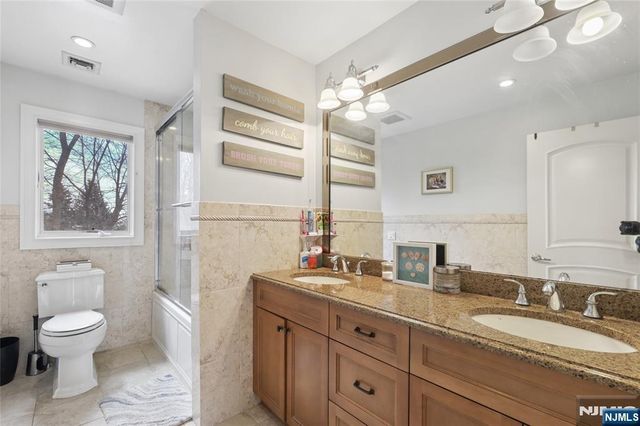 50 Hemlock Drive, Paramus, NJ 07652