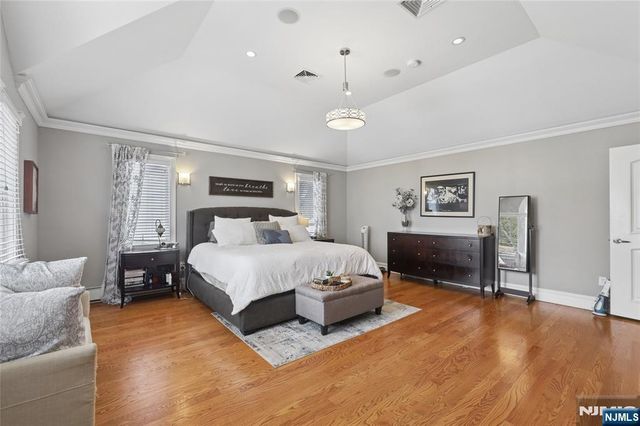 50 Hemlock Drive, Paramus, NJ 07652