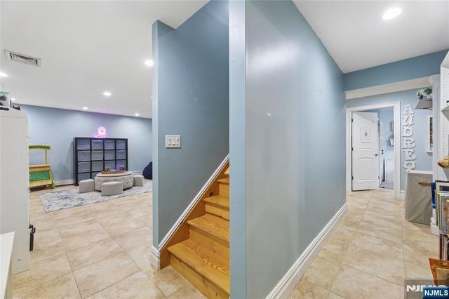 50 Hemlock Drive, Paramus, NJ 07652