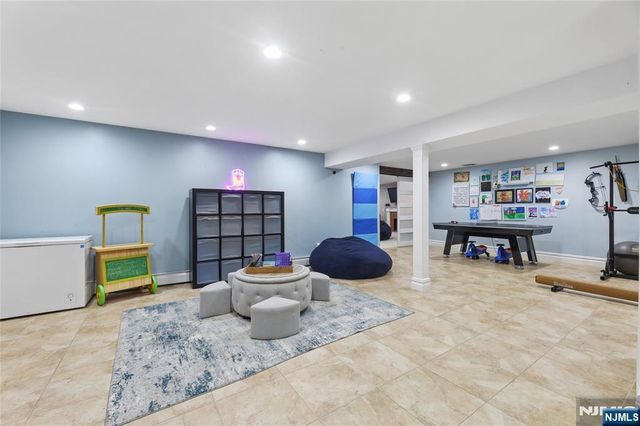 50 Hemlock Drive, Paramus, NJ 07652