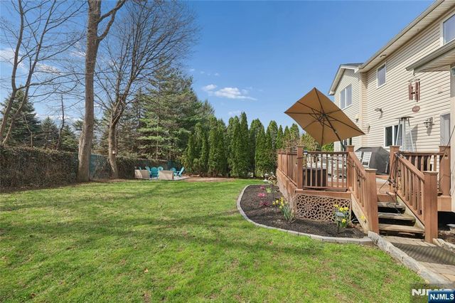 50 Hemlock Drive, Paramus, NJ 07652