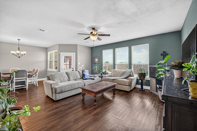 39 S Highland Drive, Sanger, TX 76266