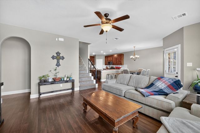 39 S Highland Drive, Sanger, TX 76266
