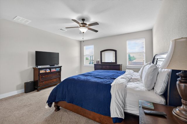 39 S Highland Drive, Sanger, TX 76266