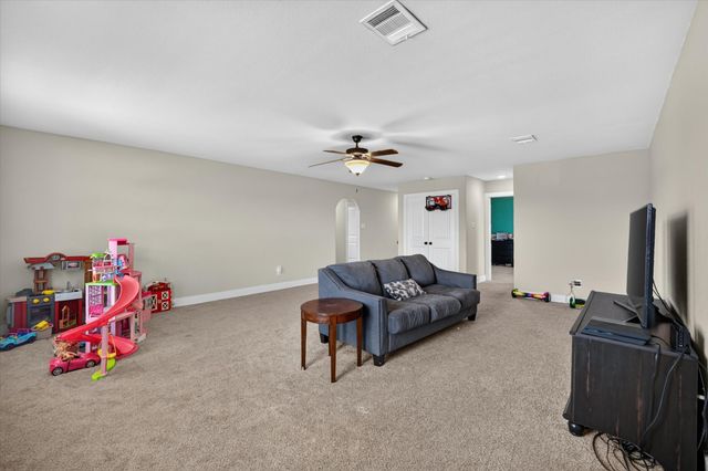 39 S Highland Drive, Sanger, TX 76266