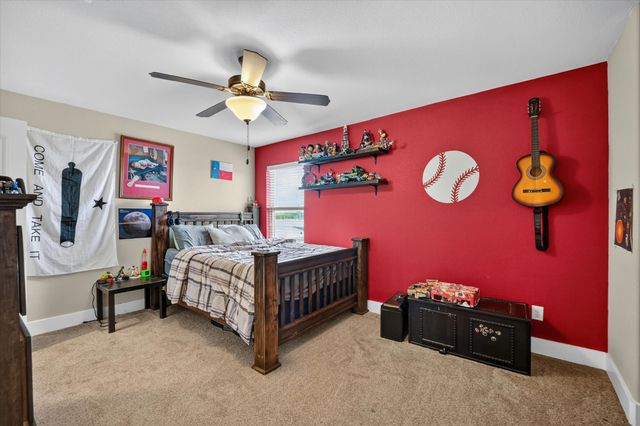 39 S Highland Drive, Sanger, TX 76266