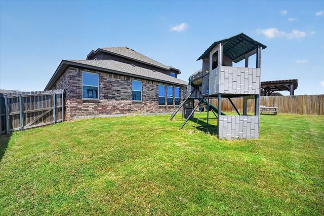39 S Highland Drive, Sanger, TX 76266