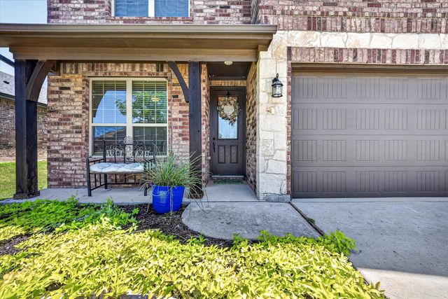 39 S Highland Drive, Sanger, TX 76266