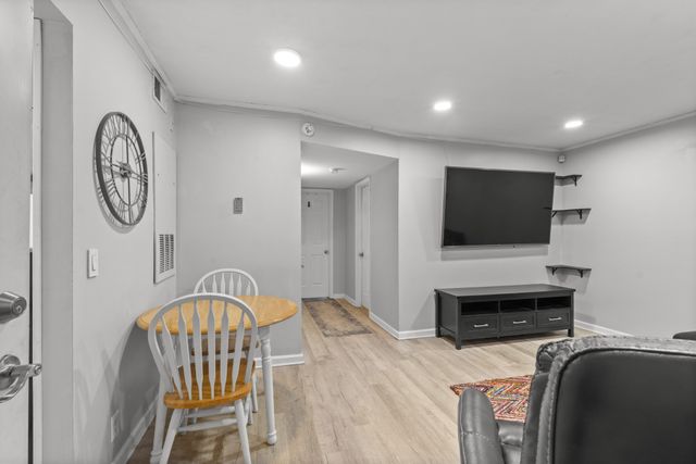 2325 Elliston Pl Apt 408, Nashville, TN 37203