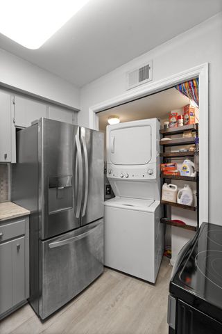 2325 Elliston Pl Apt 408, Nashville, TN 37203