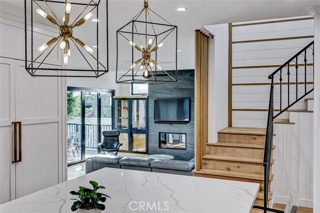 1852 6th, Manhattan Beach, CA 90266