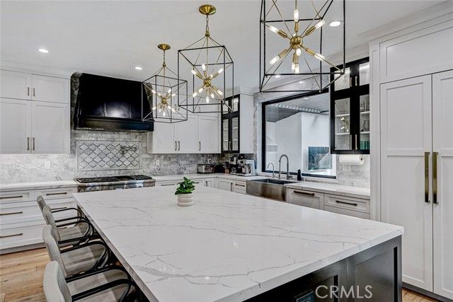 1852 6th, Manhattan Beach, CA 90266