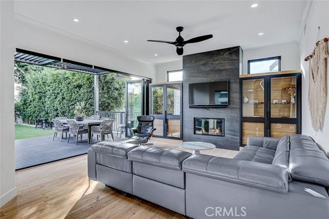 1852 6th, Manhattan Beach, CA 90266