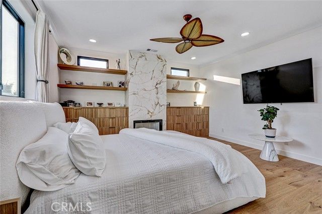 1852 6th, Manhattan Beach, CA 90266