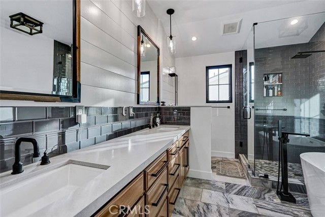 1852 6th, Manhattan Beach, CA 90266