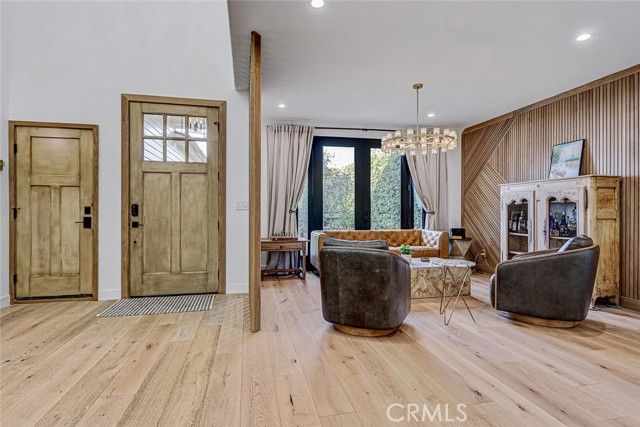 1852 6th, Manhattan Beach, CA 90266