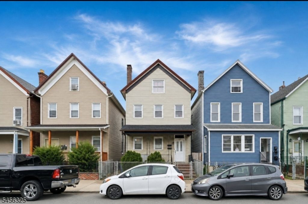 220 Inslee Pl, Elizabeth City, NJ 07206 — exterior