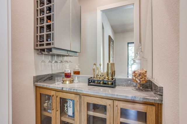 3131 Trailwood Drive E, Burleson, TX 76028