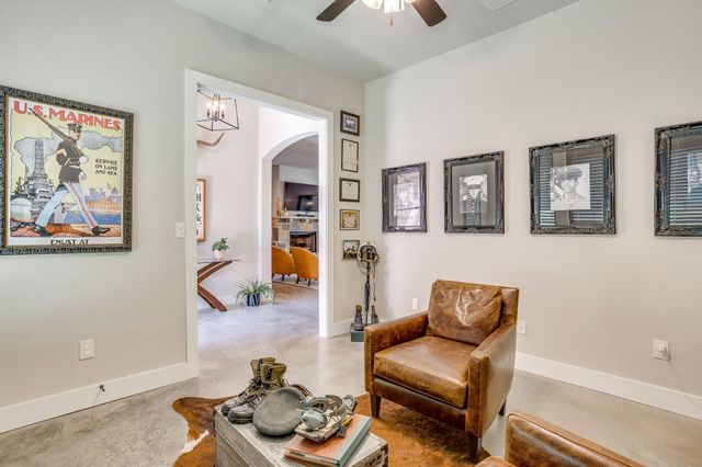 3131 Trailwood Drive E, Burleson, TX 76028