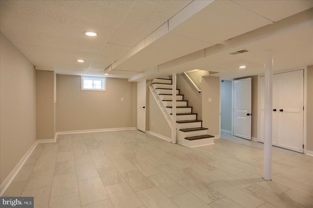24 LINCOLN AVE, Baltimore, MD 21228