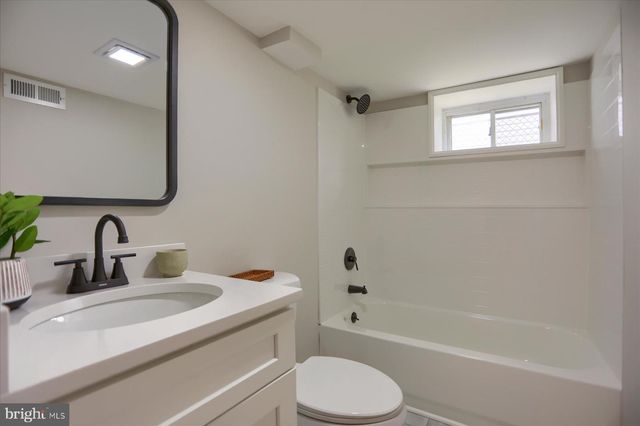 24 LINCOLN AVE, Baltimore, MD 21228