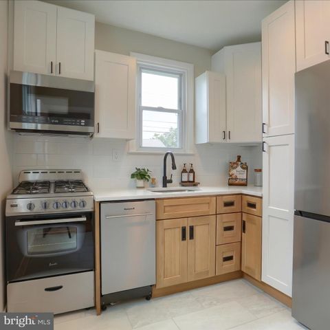 24 LINCOLN AVE, Baltimore, MD 21228