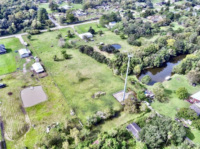 15332 Fir Rd, Santa Fe, TX 77517