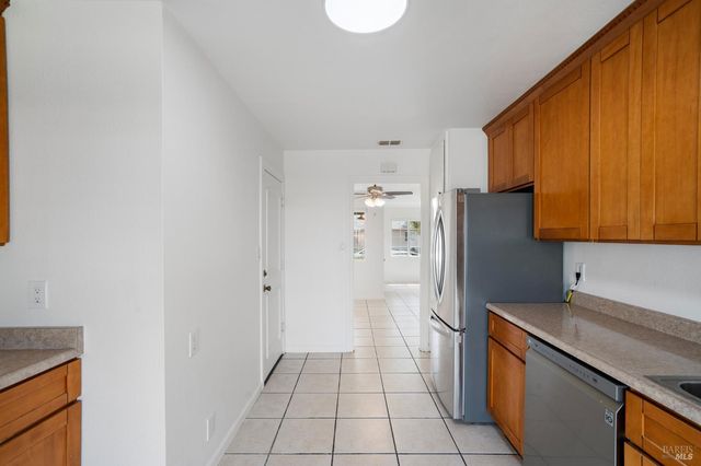 711 Warford Ave, Vallejo, CA 94591