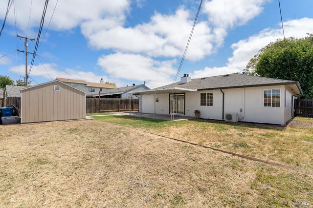 711 Warford Ave, Vallejo, CA 94591