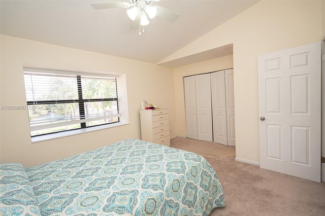 4715 NW 82nd Ave 1405, Lauderhill, FL 33351