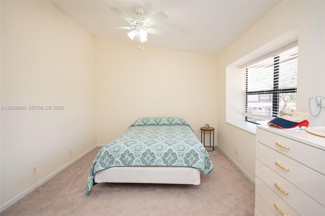 4715 NW 82nd Ave 1405, Lauderhill, FL 33351