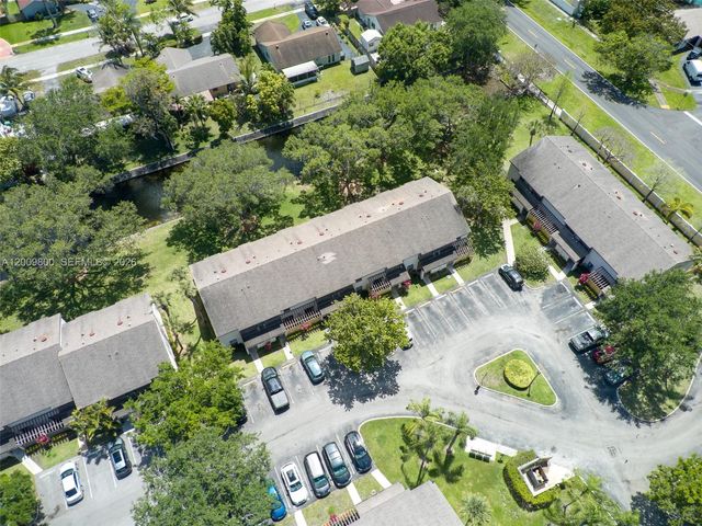 4715 NW 82nd Ave 1405, Lauderhill, FL 33351