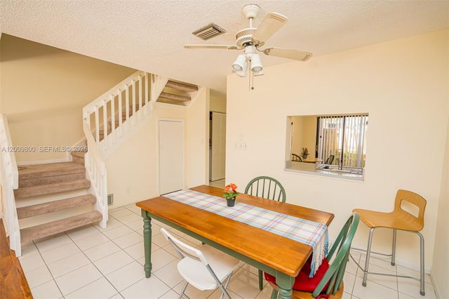 4715 NW 82nd Ave 1405, Lauderhill, FL 33351