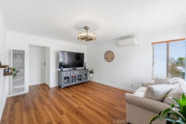 5055 N Raton, Long Beach, CA 90807