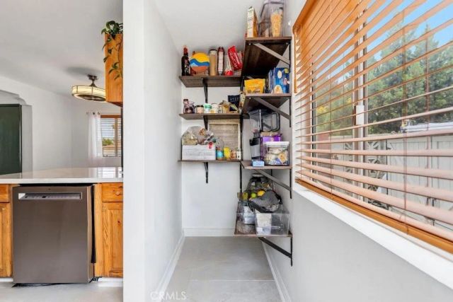 5055 N Raton, Long Beach, CA 90807