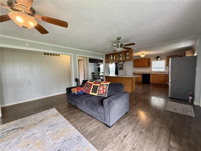 24817 24 Highway, Waverly, MO 64096