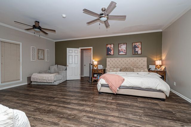 120 Hazelwood Dr, Monticello, AR 71655