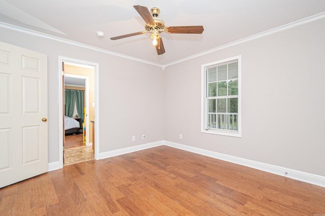 120 Hazelwood Dr, Monticello, AR 71655